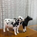 VACA HOLANDESA ESCULTURA CERÂMICA